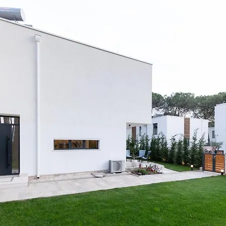 Mel - Quiet Luxury & Smart At San Pietro Premium Zone * Plazhi San Pietro