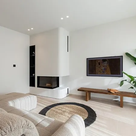Mel - Quiet Luxury & Smart At San Pietro Premium Zone Plazhi San Pietro