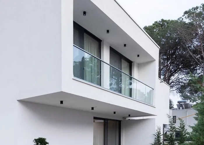 Mel - Quiet Luxury & Smart At San Pietro Premium Zone Villa