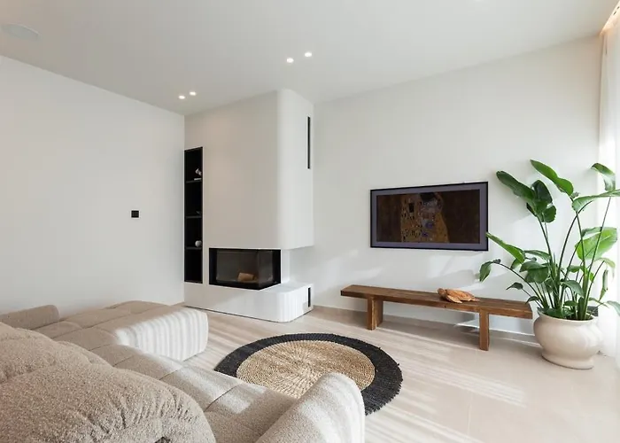Mel - Quiet Luxury & Smart At San Pietro Premium Zone Plazhi San Pietro