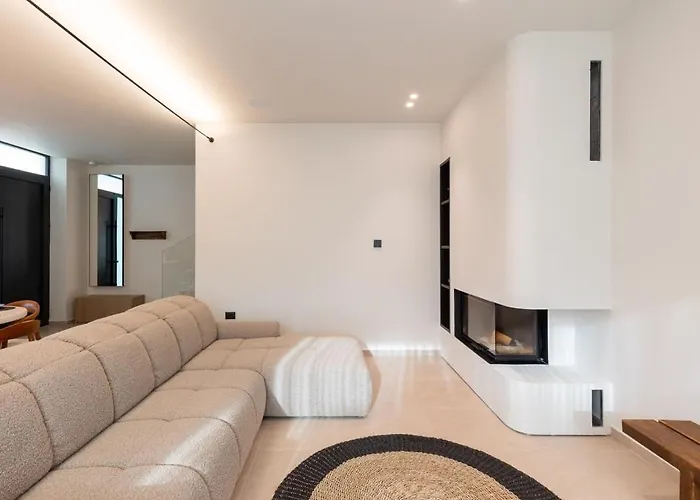 Mel - Quiet Luxury & Smart At San Pietro Premium Zone Villa *