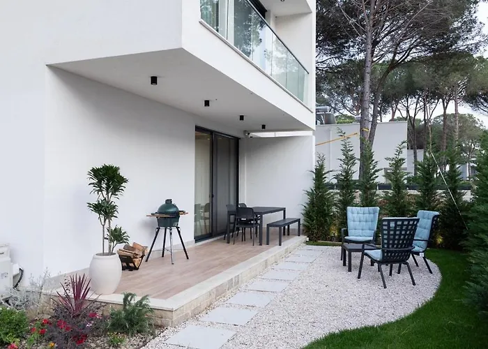 Mel - Quiet Luxury & Smart At San Pietro Premium Zone *
